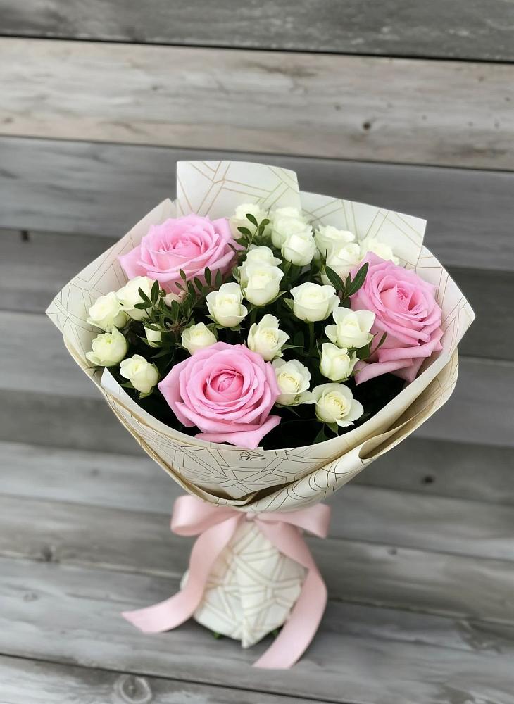 Букет цветов из: Розы в Плотниково
