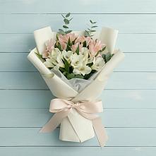 Букет цветов из:  Альстромерии в Плотниково