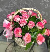 Цветочная композиция из Розы в корзине в Плотниково