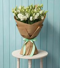 Букет цветов из:  Лизиантусы в Плотниково