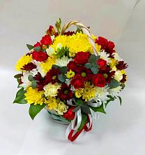 Цветочная композиция из Хризантемы и Розы в корзине в Плотниково