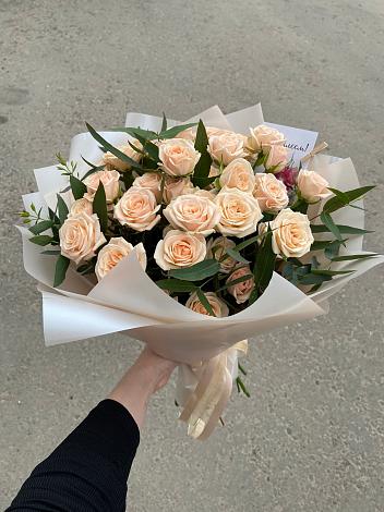 Букет Кремовые розы Латте в Плотниково