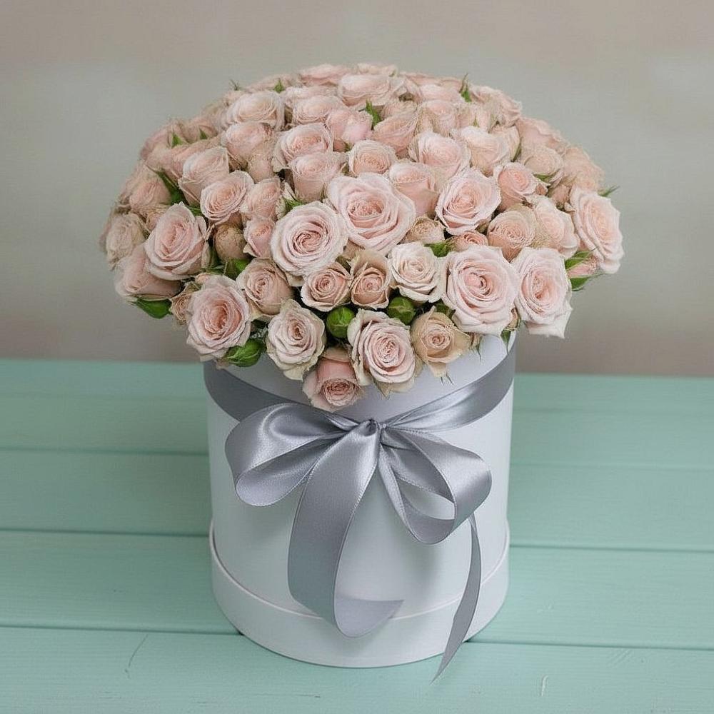 Цветочная композиция из Розы в шляпной коробке в Плотниково