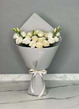 Букет цветов из:  Розы и Лизиантусы в Плотниково